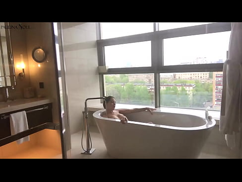 ❤️ Tremenda nena masturbando apasionadamente su coño en el baño ❤️❌ Video de porno en es.pornsexphoto.ru ❌️